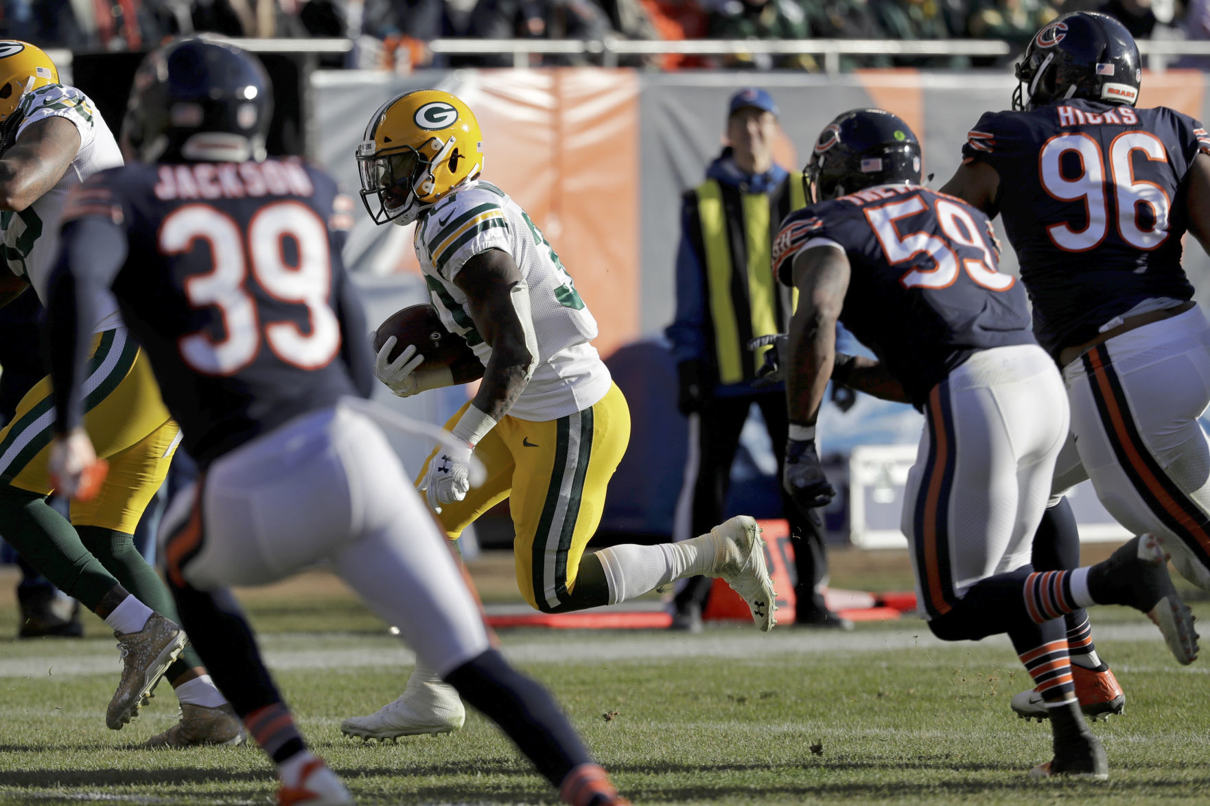 Bears 24, Packers 17